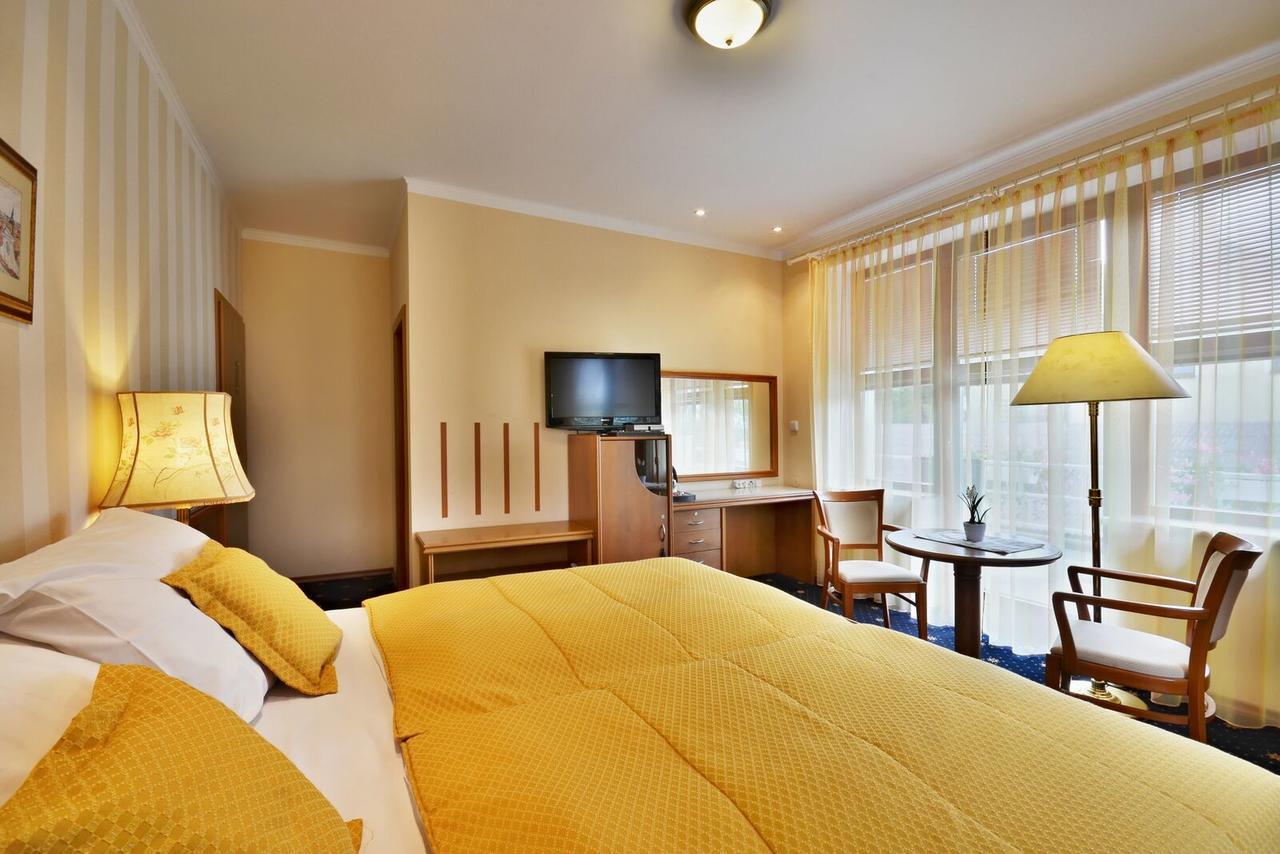 Hotel Villa Conti 피세크 외부 사진